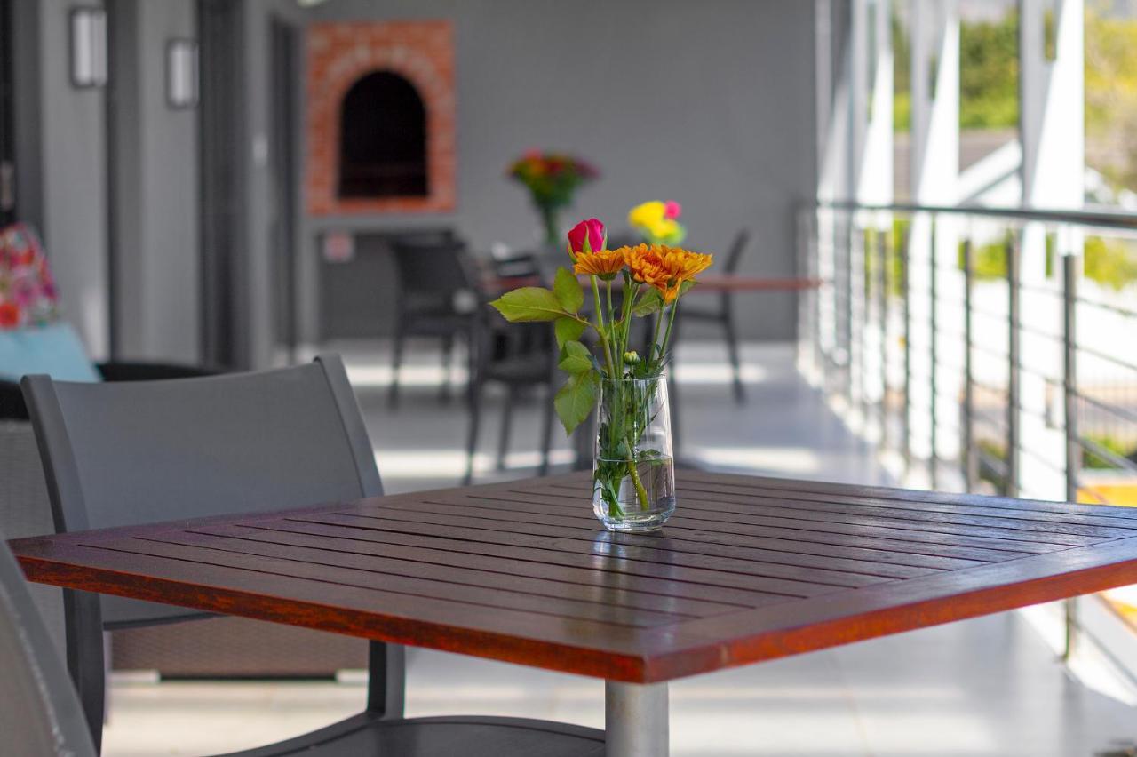 2 On Lismore Guesthouse Tokai Экстерьер фото