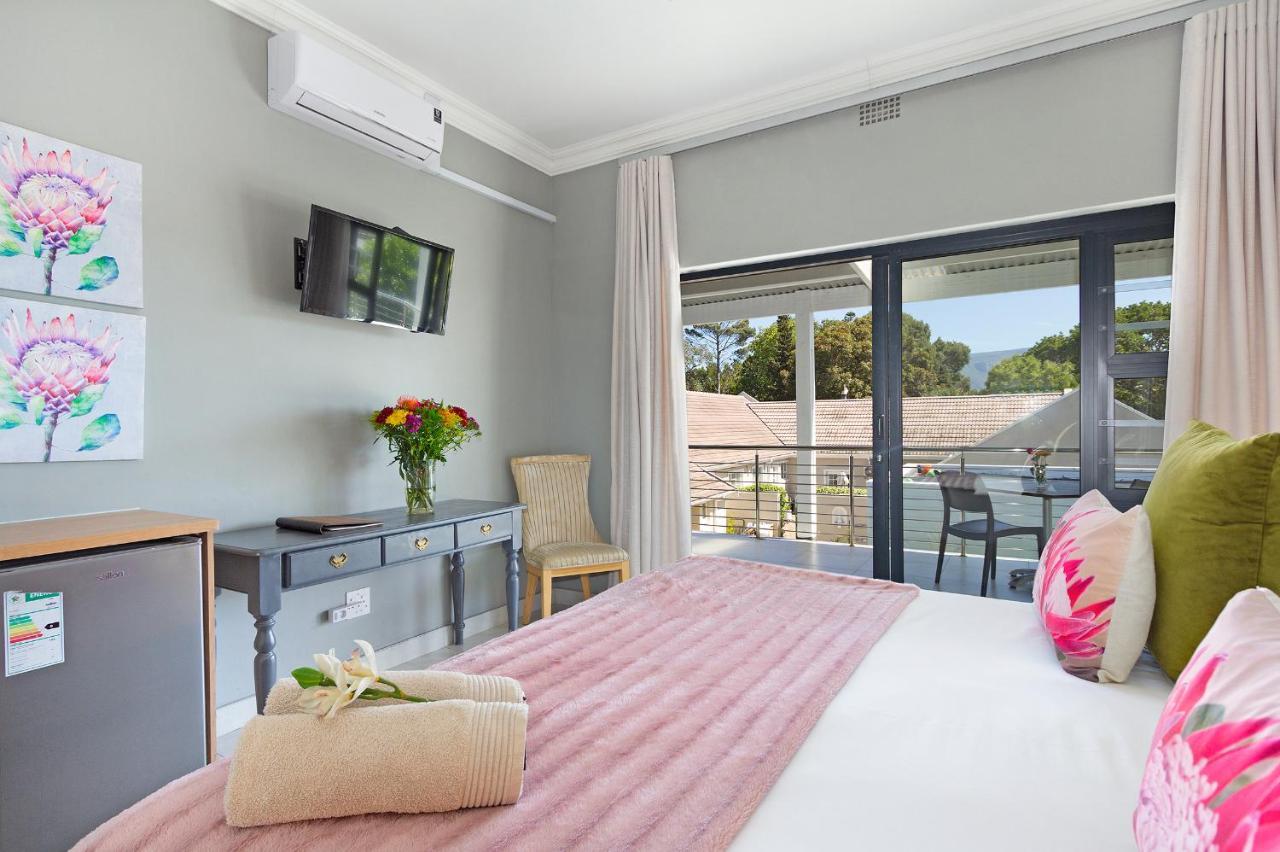 2 On Lismore Guesthouse Tokai Экстерьер фото