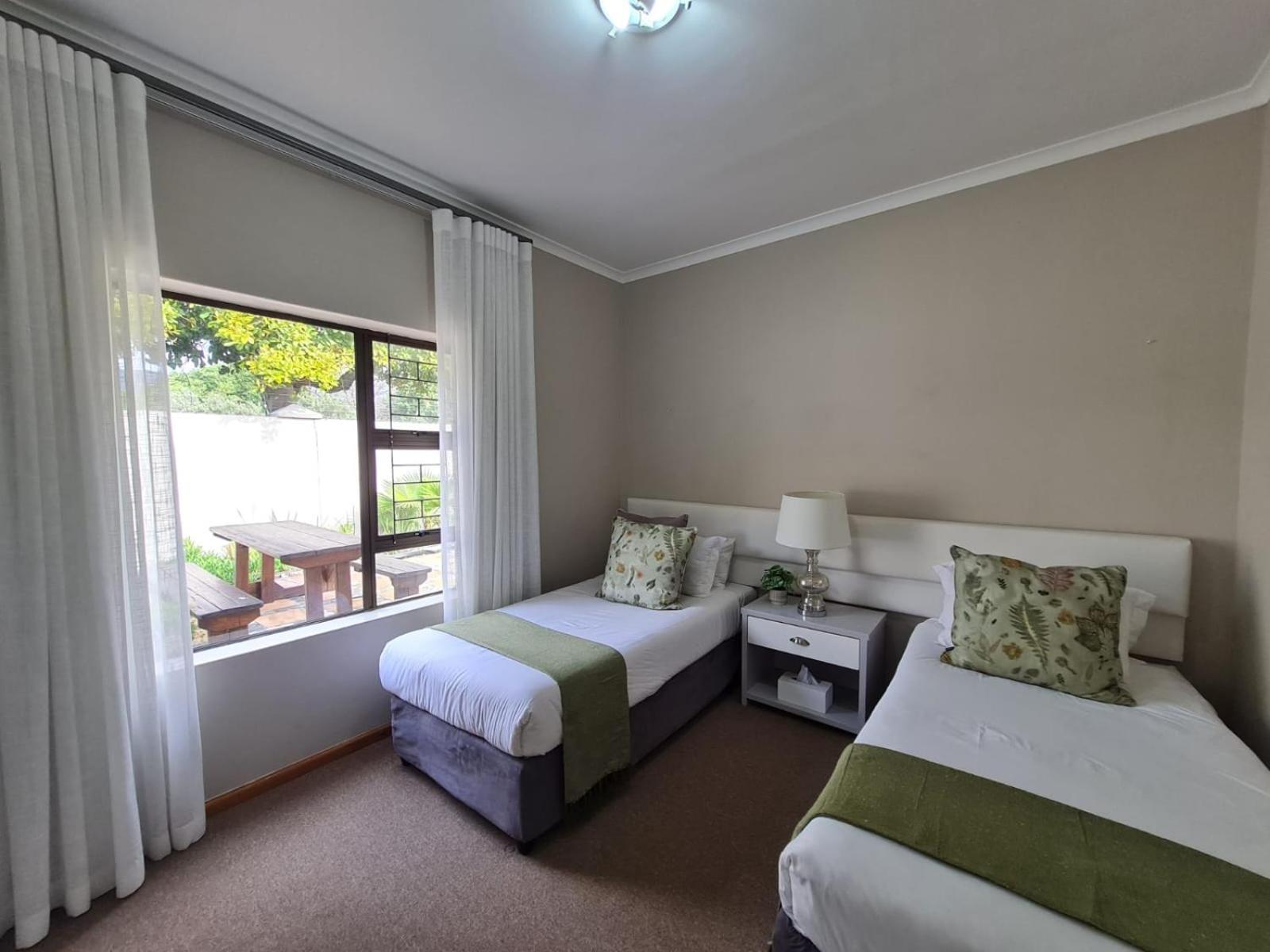 2 On Lismore Guesthouse Tokai Экстерьер фото