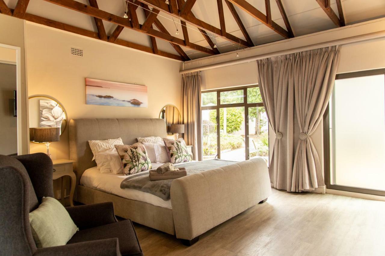 2 On Lismore Guesthouse Tokai Экстерьер фото